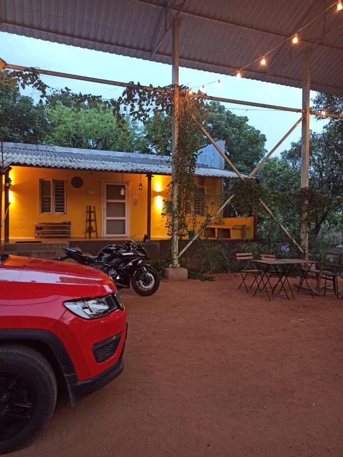 Hornbill Farm Resort Haiderabad Buitenkant foto